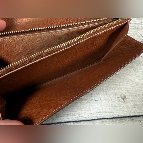 Louis Vuitton Portefeuille Sarah Long Bifold Wallet Brown Monogram Leather - Picture 11 of 16